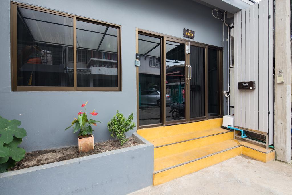 Luxury Town House In The Heart Of The Old City Chiang Mai Exteriör bild