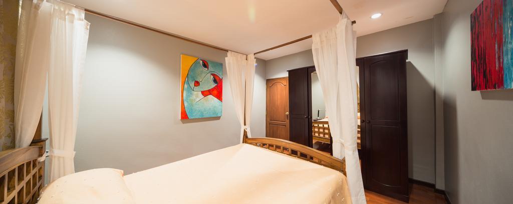 Luxury Town House In The Heart Of The Old City Chiang Mai Exteriör bild
