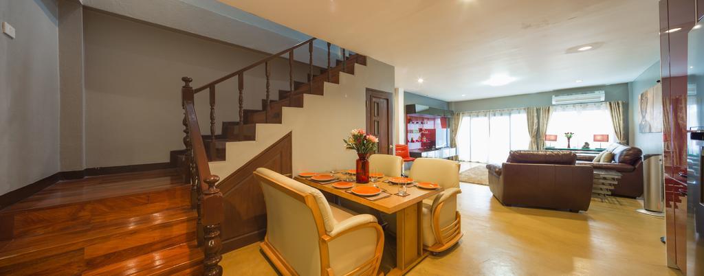 Luxury Town House In The Heart Of The Old City Chiang Mai Exteriör bild